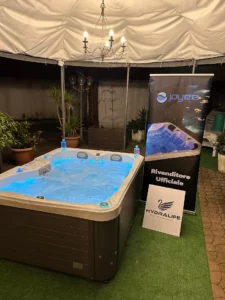 Piscine idromassaggio Joyee presso Hydralife a Rimini, Emilia Romagna.