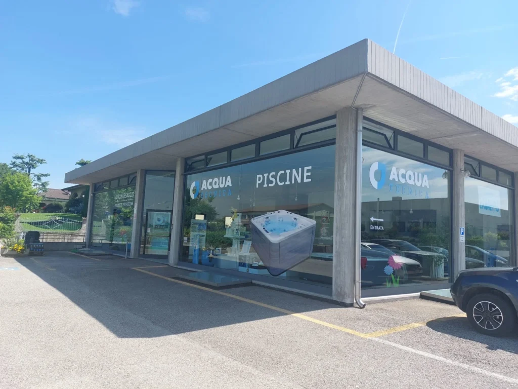 Piscine idromassaggio Joyee presso Acqua Tecnica a Guidizzolo, Mantova, Lombardia