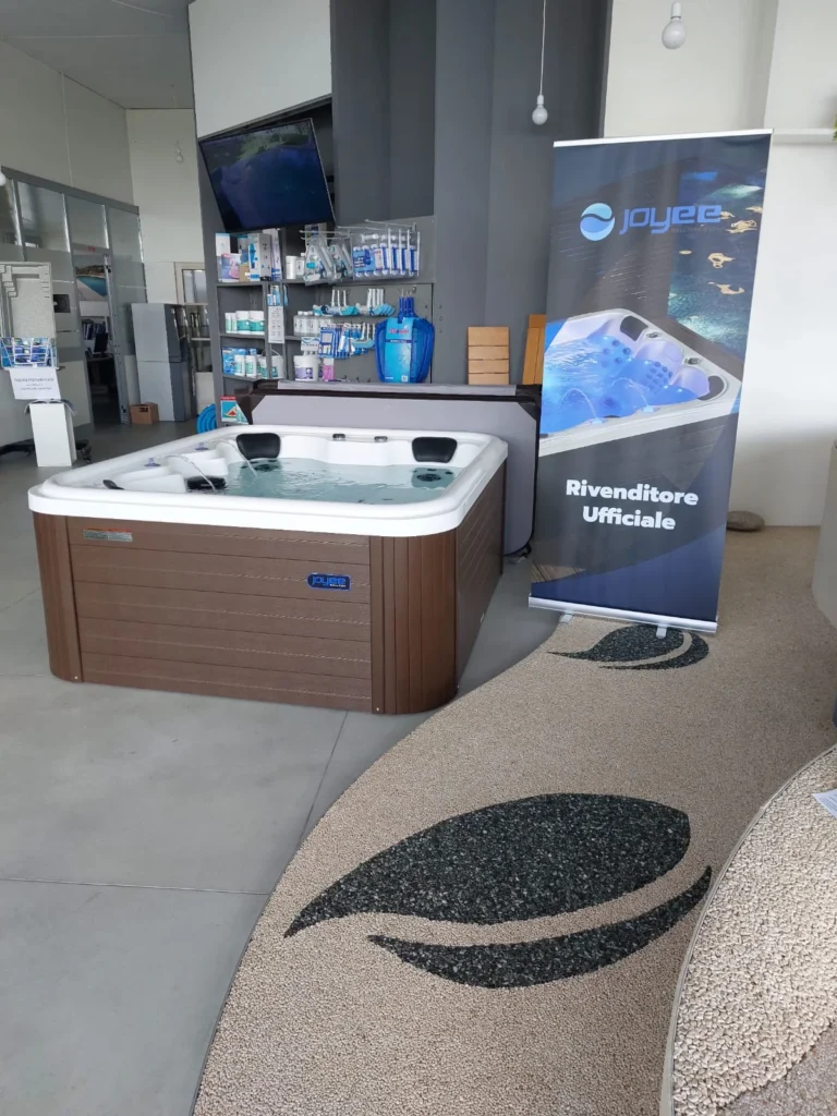 Piscine idromassaggio Joyee presso Acqua Tecnica a Guidizzolo, Mantova, Lombardia 2