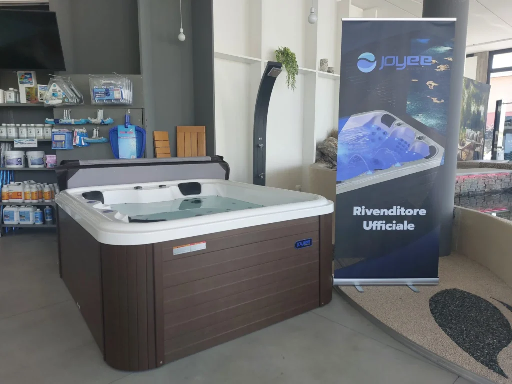 Piscine idromassaggio Joyee presso Acqua Tecnica a Guidizzolo, Mantova, Lombardia 3
